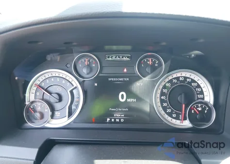 2015 Ram 1500 Sport из США, поврежденный, VIN 1C6RR7UT1FS684460